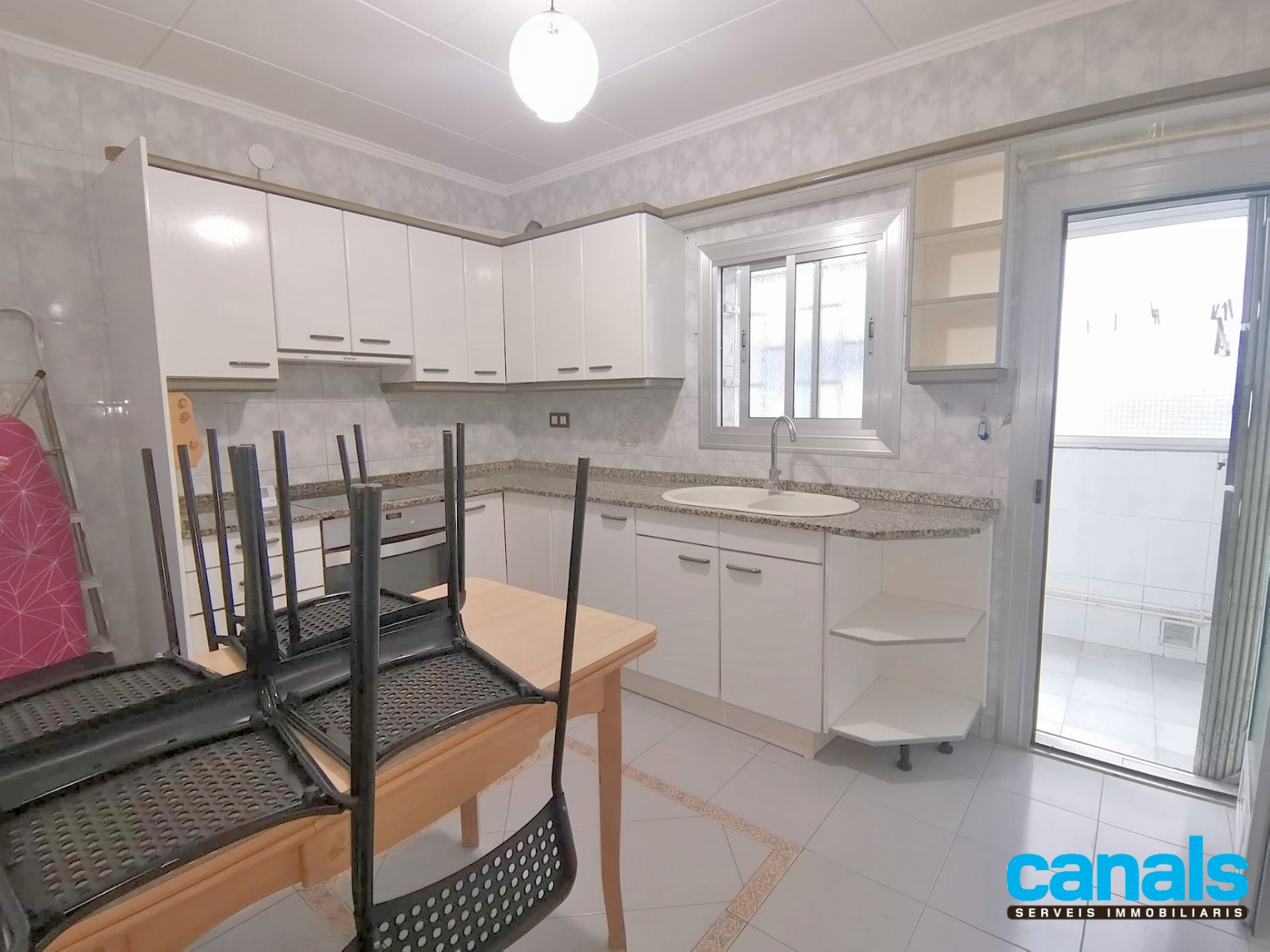 Kitchen of Flat for sale in Cerdanyola del Vallès  with Heating