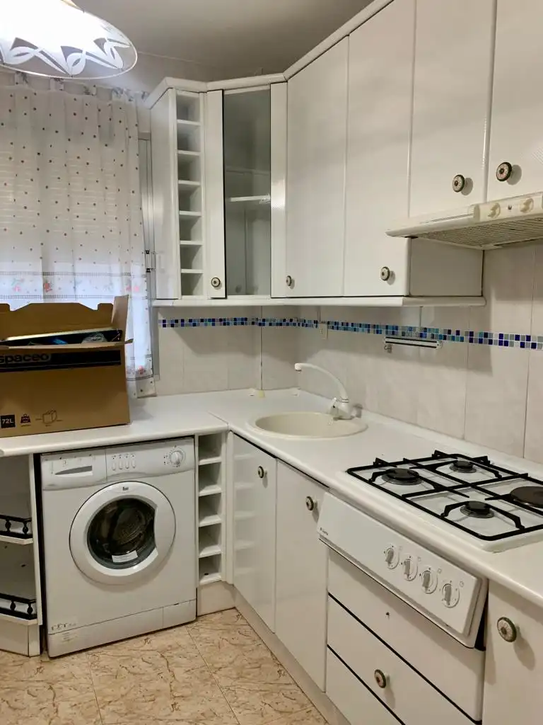 Cuina de Pis en venda en Llerena amb Aire condicionat, Terrassa i Moblat