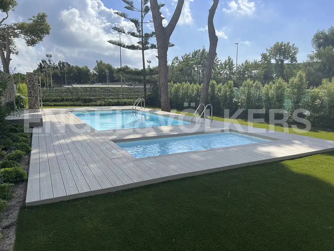 Schwimmbecken von Haus oder Chalet zur Miete in Gavà mit Klimaanlage, Heizung und Privatgarten