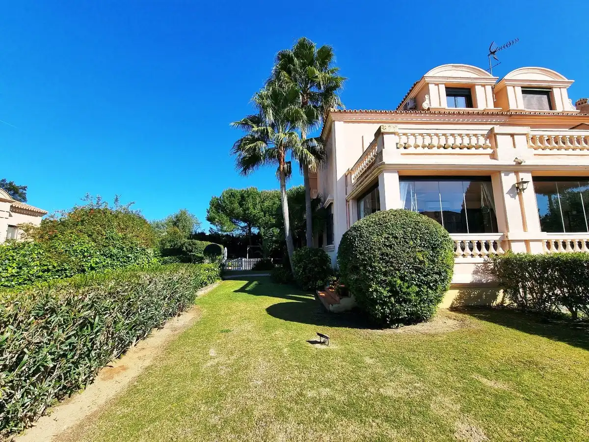 Doppelhaushälfte mit Pool zum Verkauf in Sotogrande Costa, imagen 15