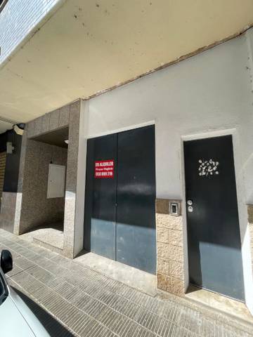 Local comercial en Alquiler en Calle José Salarrullana en Fraga