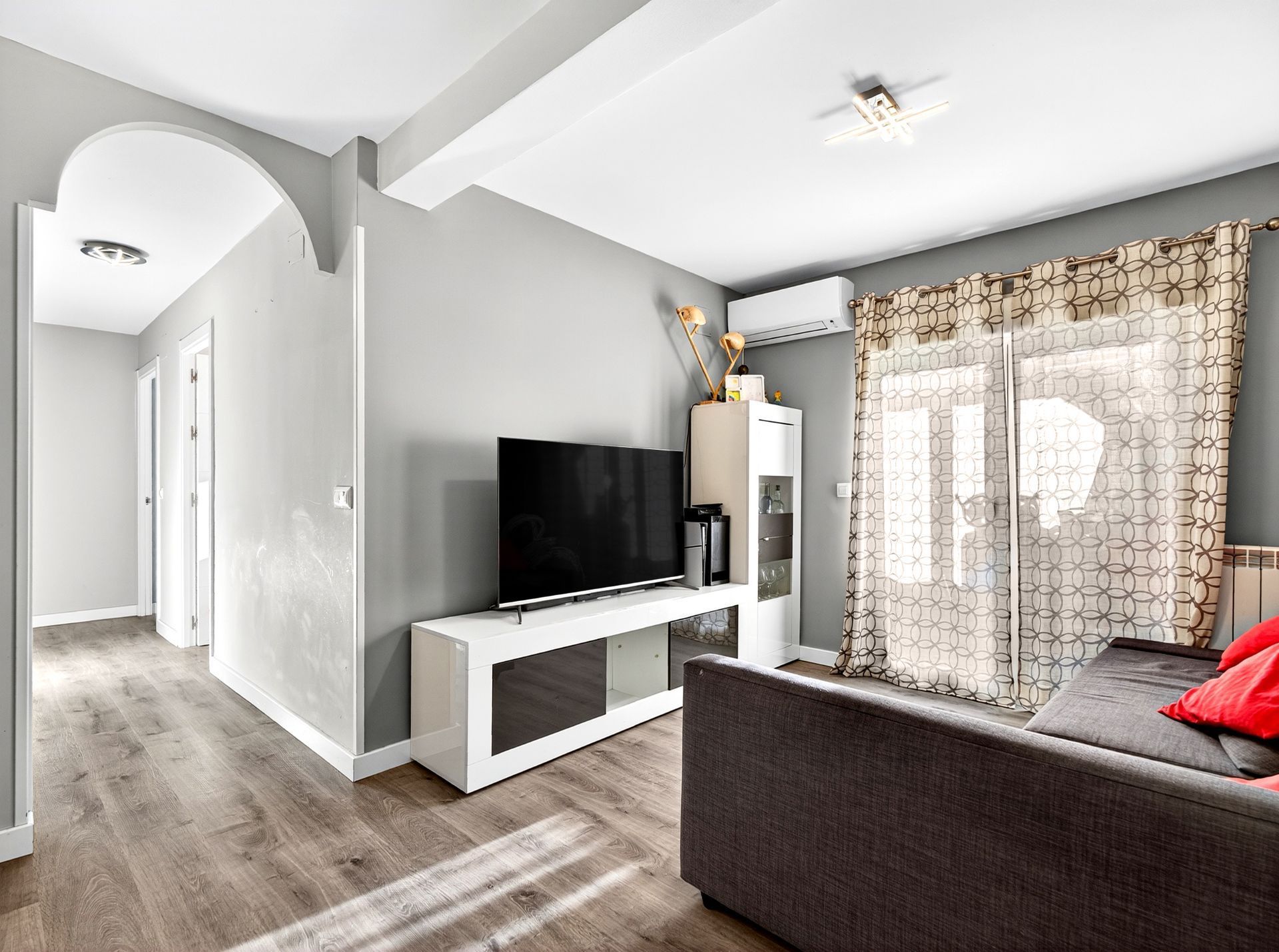 Sala d'estar de Pis en venda en  Madrid Capital amb Aire condicionat, Calefacció i Terrassa