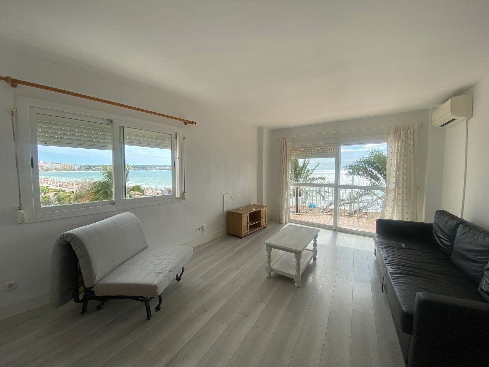 Living room of Flat to rent in  Palma de Mallorca  with Air Conditioner, Terrace and Furnished