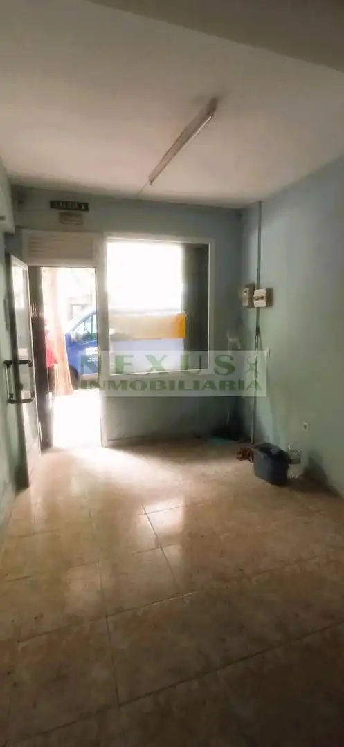 Local comercial en venda a Casco Antiguo, imagen 4
