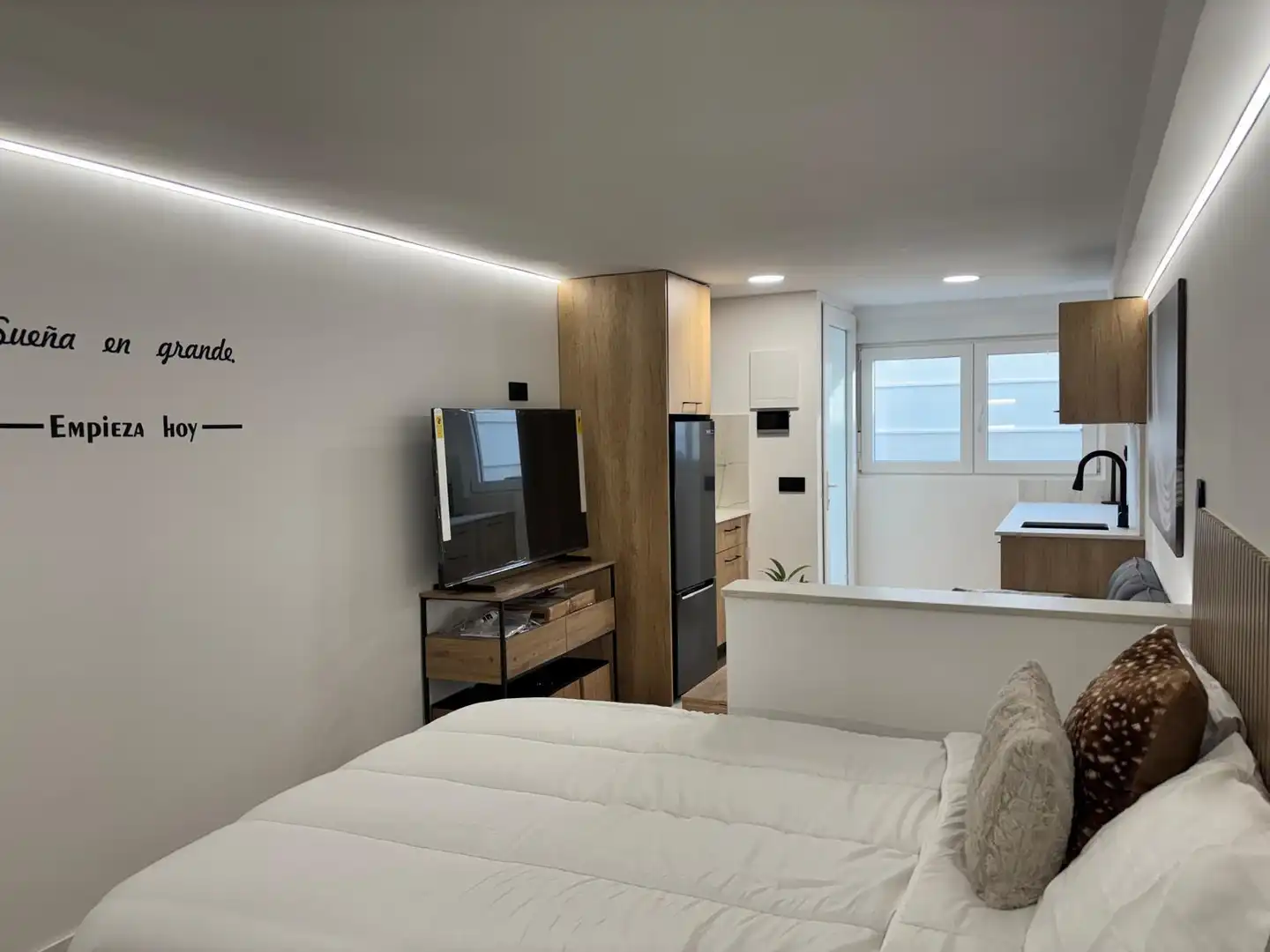 Bedroom of Flat for rent in Villaviciosa de Odón  with Air Conditioner, Heating and Furnished