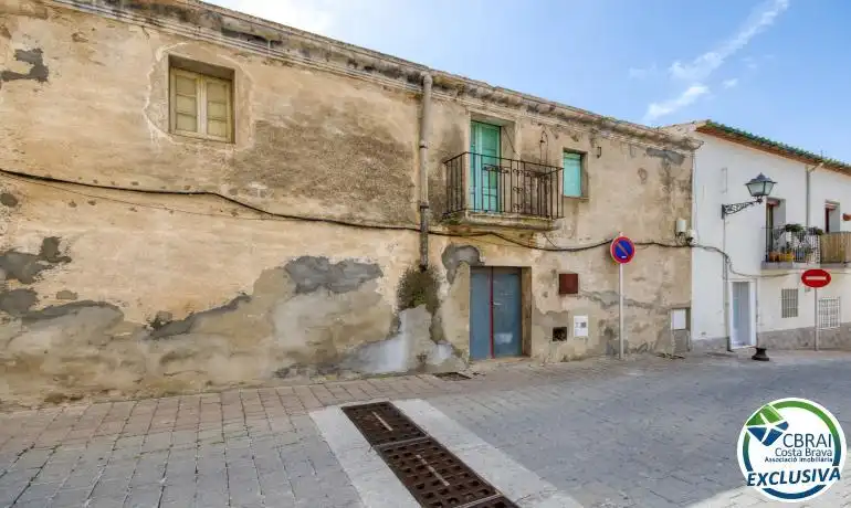 Terraced house for sale in Nou 32