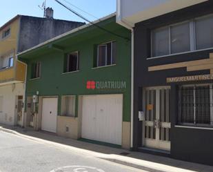 Exterior view of Single-family semi-detached for sale in A Pobra do Caramiñal