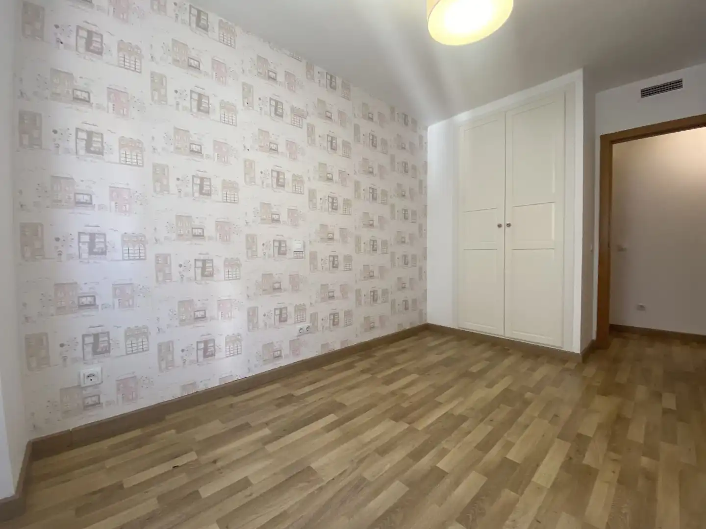 Dormitori de Pis de lloguer en Torrejón de Ardoz amb Aire condicionat, Calefacció i Parquet
