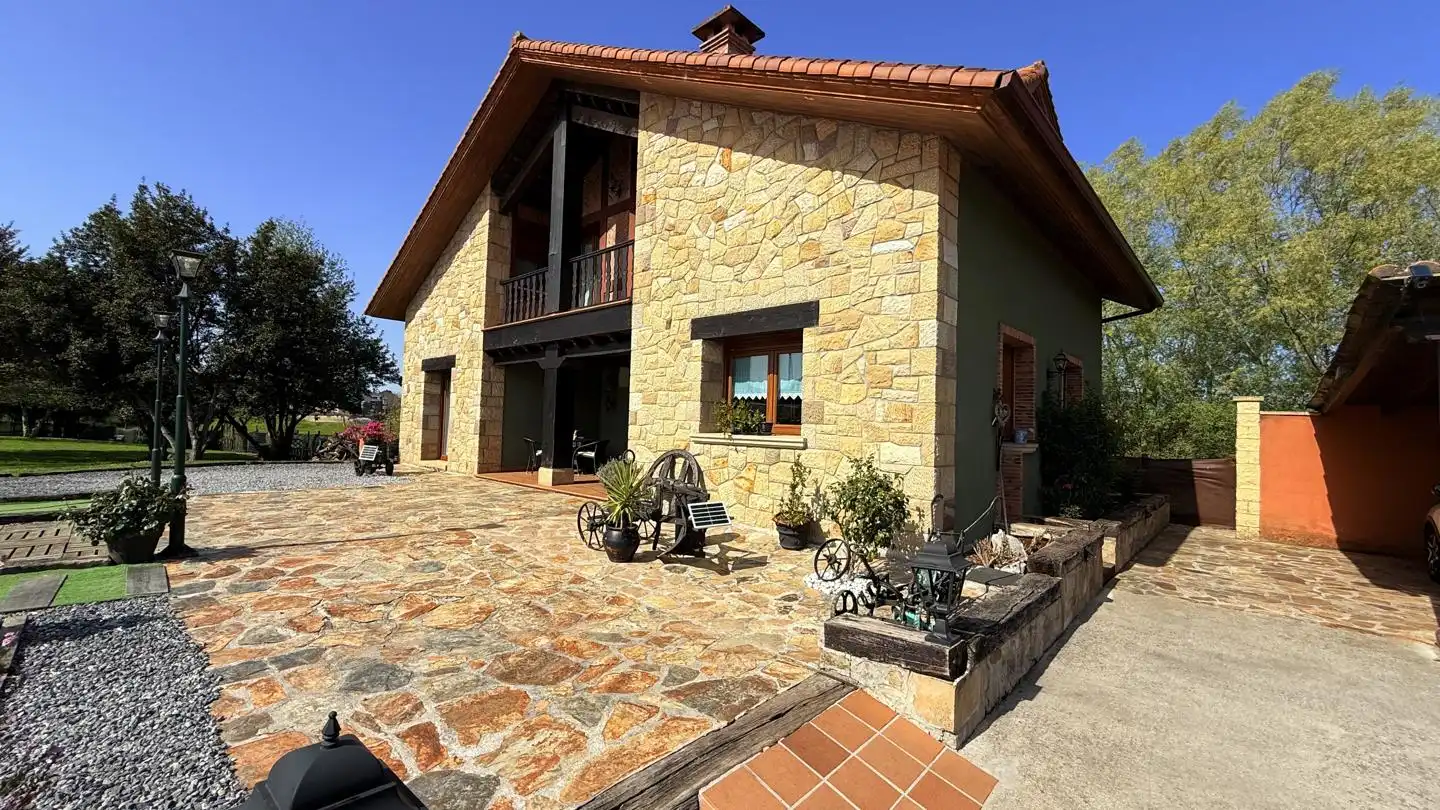 Casa amb jardí en venda a Bárcena de Cicero, imagen 2