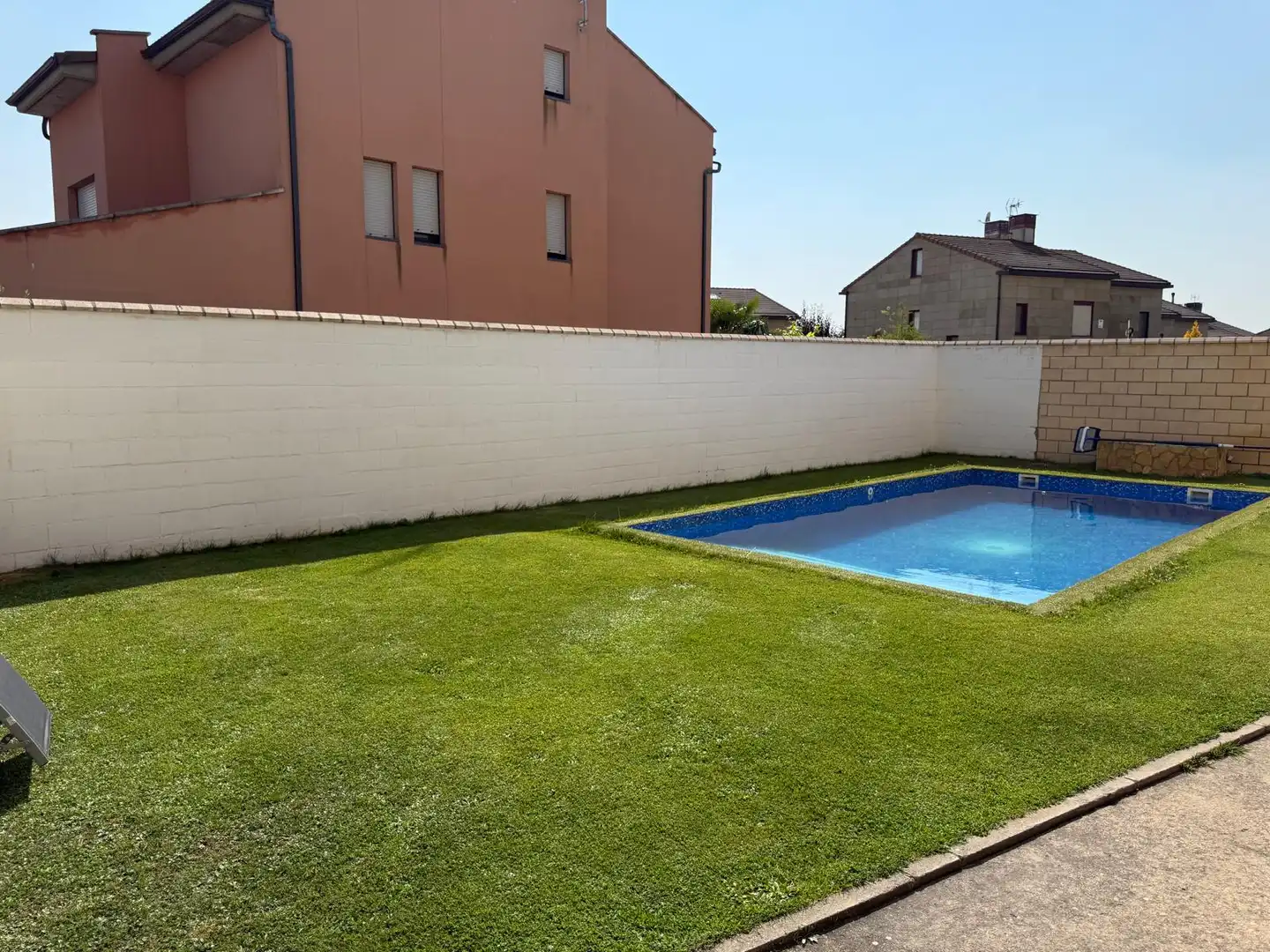 Piscina de Casa o xalet en venda en Villariezo amb Calefacció, Jardí privat i Piscina