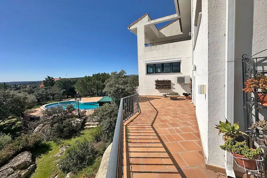 Terrace of Houses for sale in Hoyo de Manzanares  with Air Conditioner, Heating and Private garden
