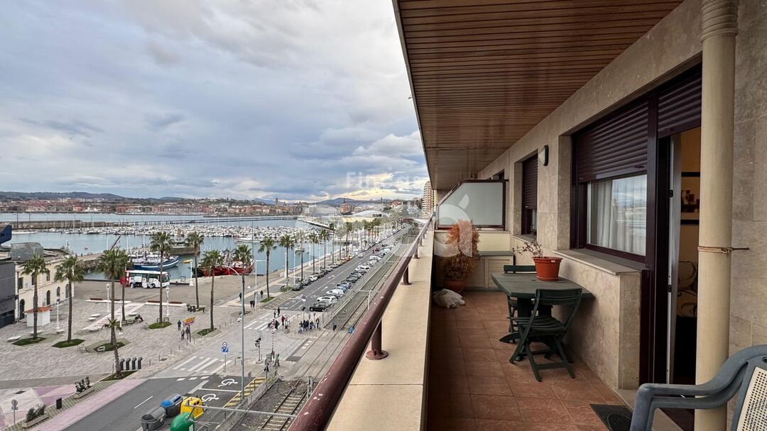 Exterior view of Flat for sale in Santurtzi   with Heating, Terrace and Furnished