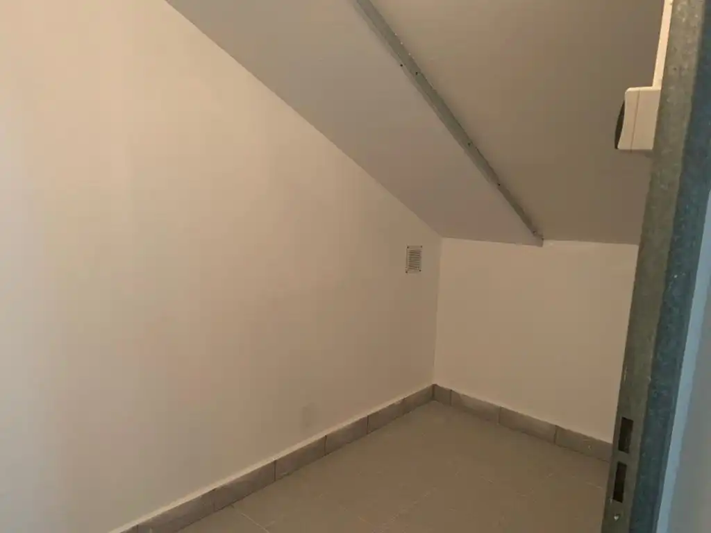 Storage room for sale in Zaragoza