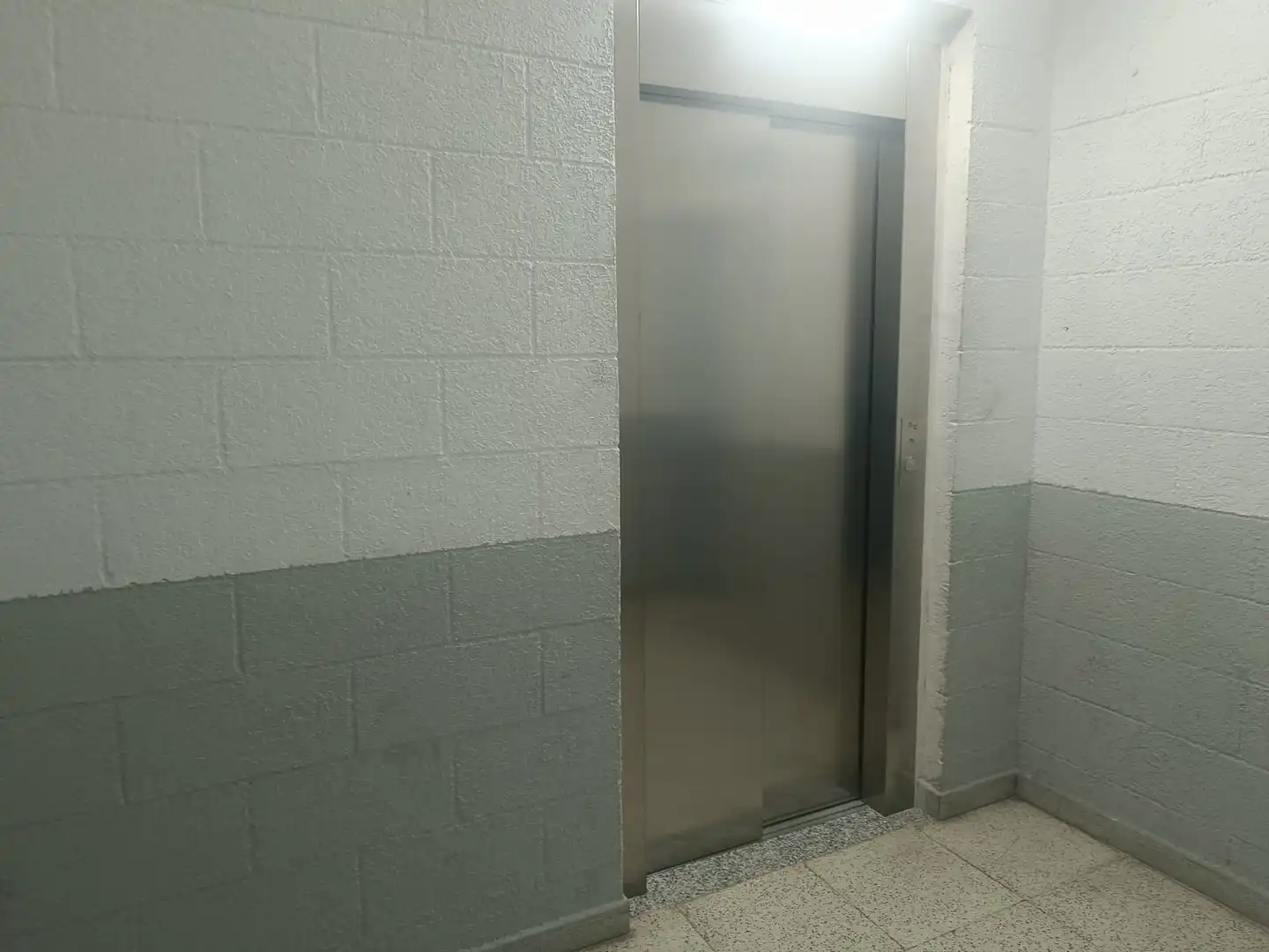 Einzelparkplatz mit Aufzug zum Verkauf in Carrer de Mossèn Andreu 13, imagen 9