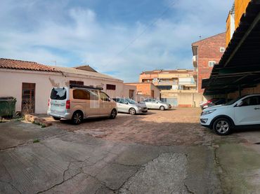 Terreny residencial en venda a Passatge Ponent 42