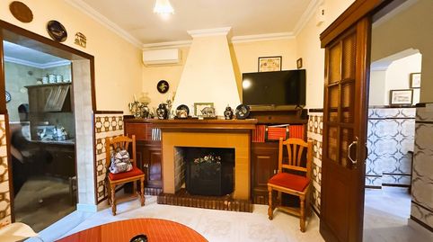 Amplia vivienda en Barrio de la Villa