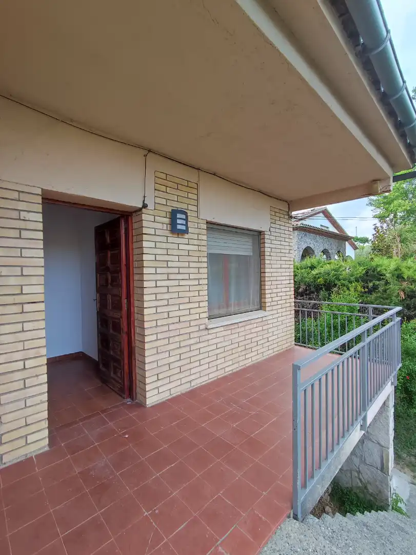 Vista exterior de Casa o xalet en venda en Sant Llorenç d'Hortons amb Jardí privat, Terrassa i Traster