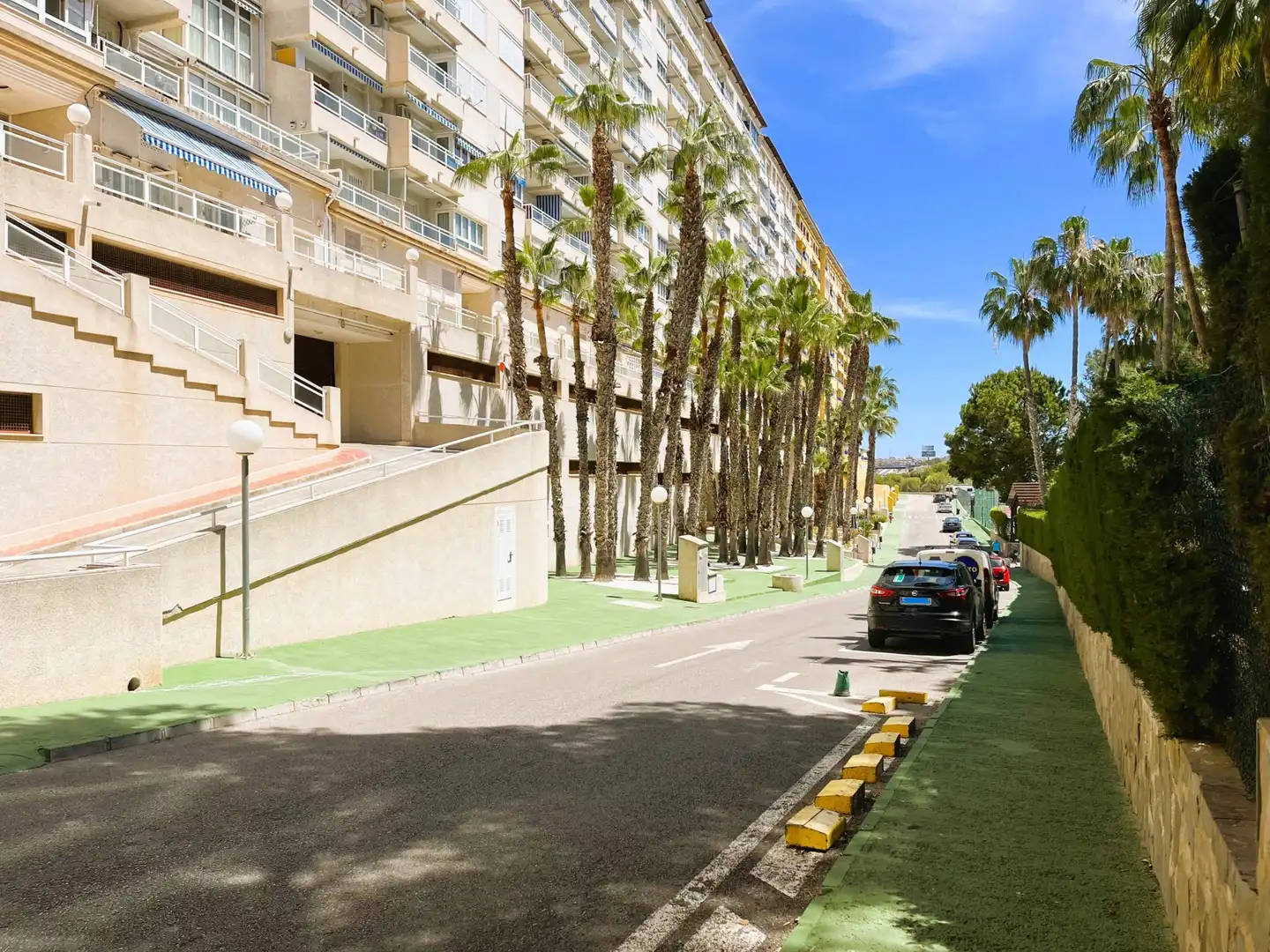 Vista exterior de Pis en venda en Orihuela amb Aire condicionat, Moblat i Rentadora