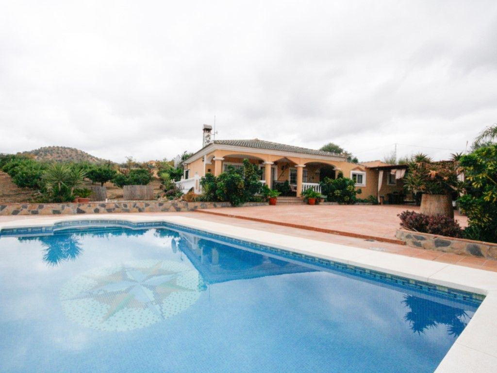 Piscina de Casa o xalet de lloguer en Coín