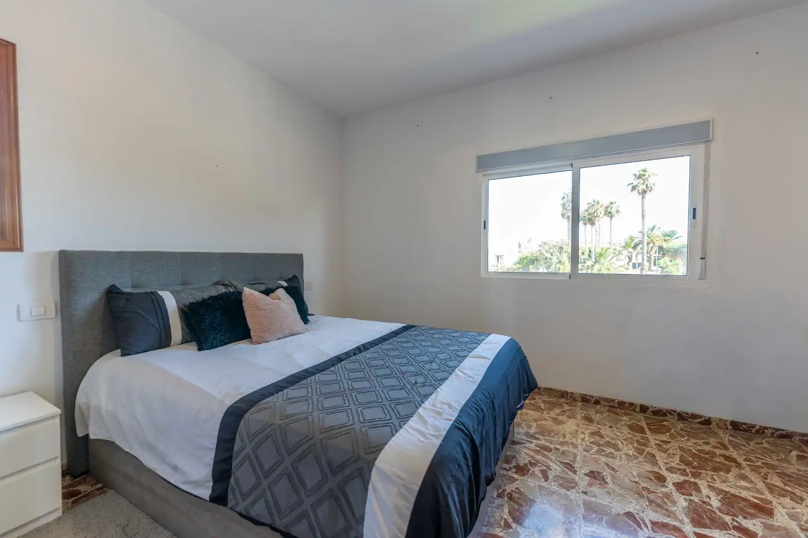 Dormitori de Casa o xalet en venda en San Cristóbal de la Laguna amb Jardí privat, Terrassa i Moblat