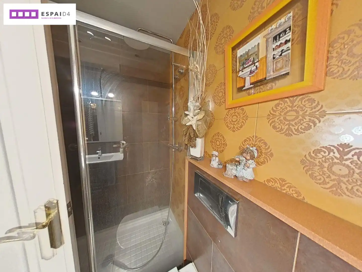 Baño de Dúplex en venta en Ripollet con Aire acondicionado, Calefacción y Parquet