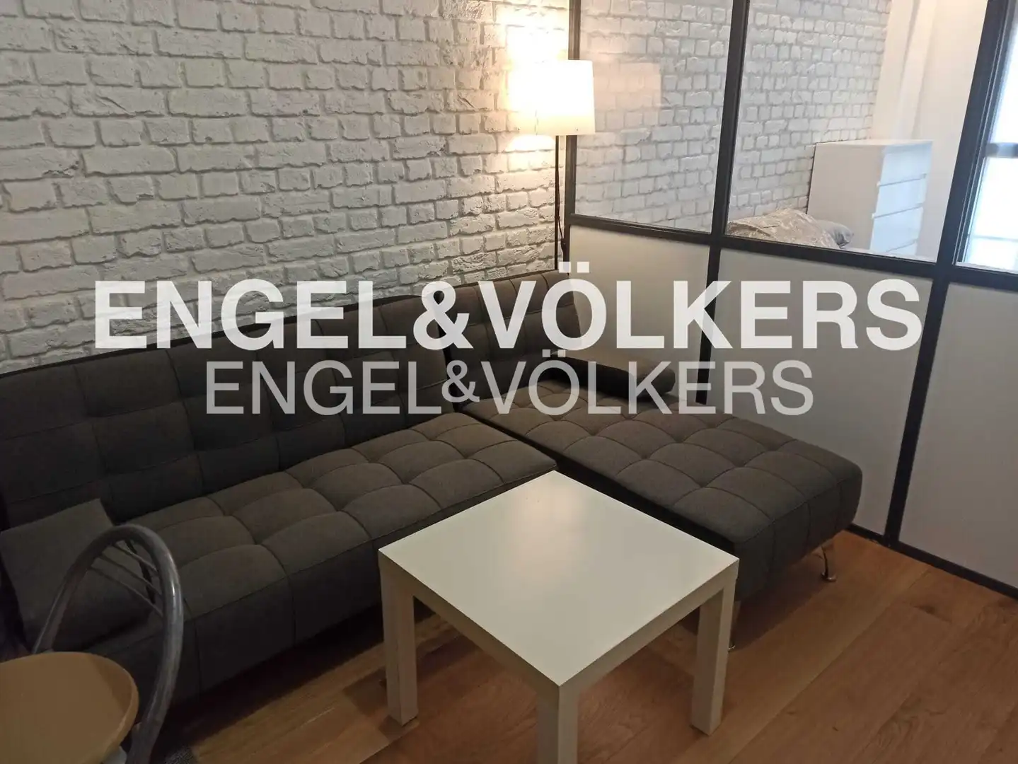 Sala de estar de Piso de alquiler en Madrid con Aire acondicionado, Calefacción y Jardín privado