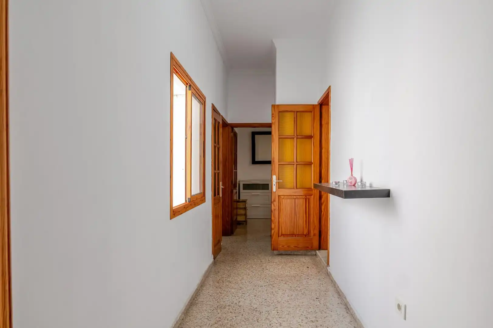Einfamilien-Reihenhaus zum Verkauf in Las Palmas de Gran Canaria mit Terrasse und Abstellraum