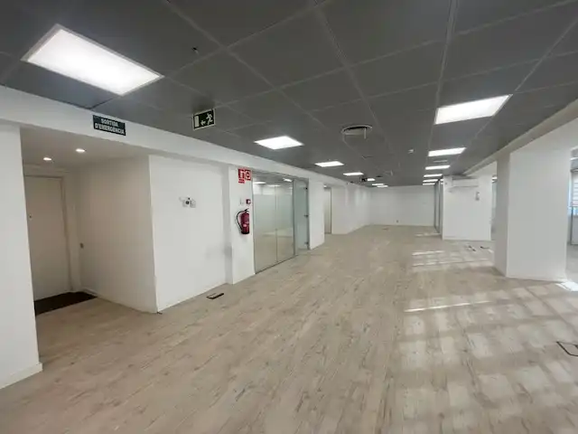 Ufficio con ascensore in affitto a Carrer del Rosselló 224, imagen 4