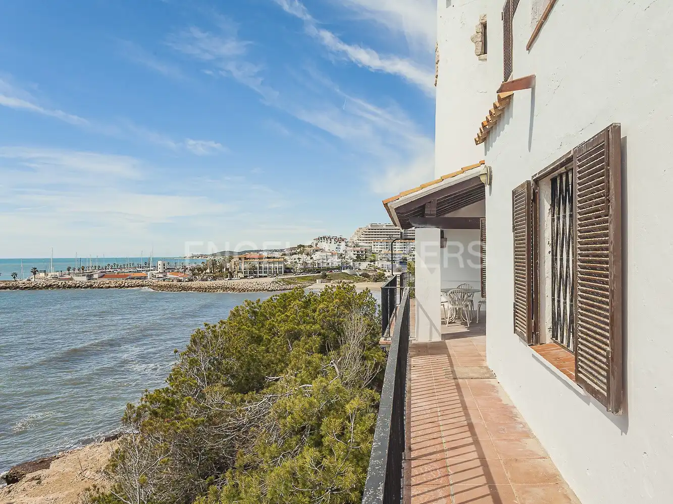 Vista exterior de Casa o xalet en venda en Sitges amb Calefacció, Jardí privat i Terrassa