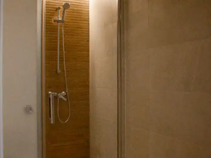 Bany de Pis en venda en Vilafranca del Penedès amb Aire condicionat, Piscina i Balcó