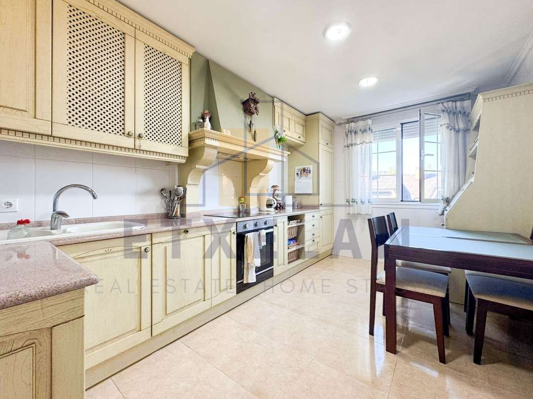 Kitchen of Single-family semi-detached for sale in Durango  with Heating, Private garden and Terrace