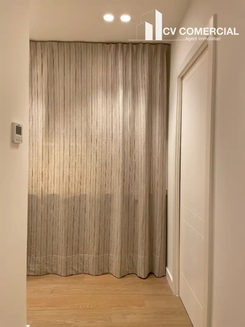 Flat for sale in Barcelona  with Air Conditioner, Heating and Parquet flooring