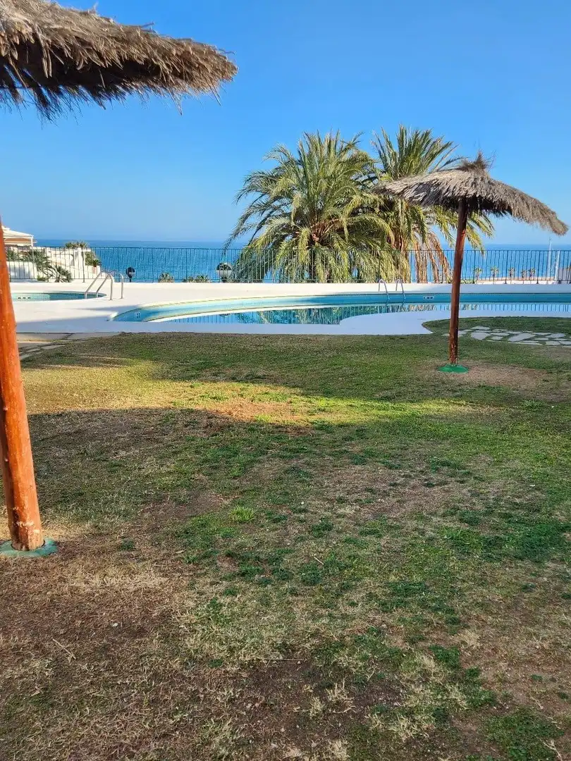 Schwimmbecken von Wohnung zur Miete in Sitges mit Klimaanlage, Privatgarten und Terrasse