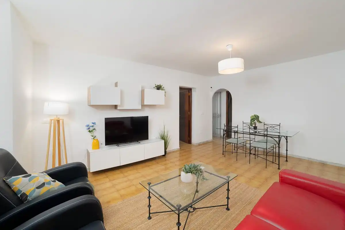 Home with garden for sale in Los Pacos