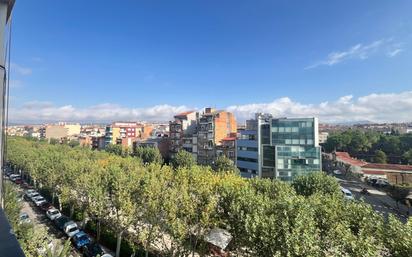 Vista exterior de Pis en venda en Igualada amb Aire condicionat i Balcó