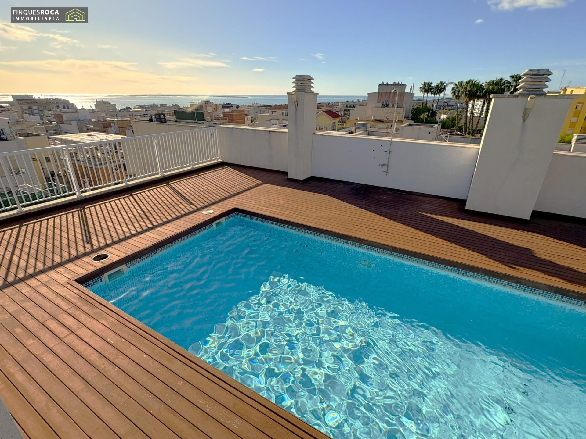 Piscina de Apartamento en venta en La Ràpita con Aire acondicionado, Terraza y Alarma