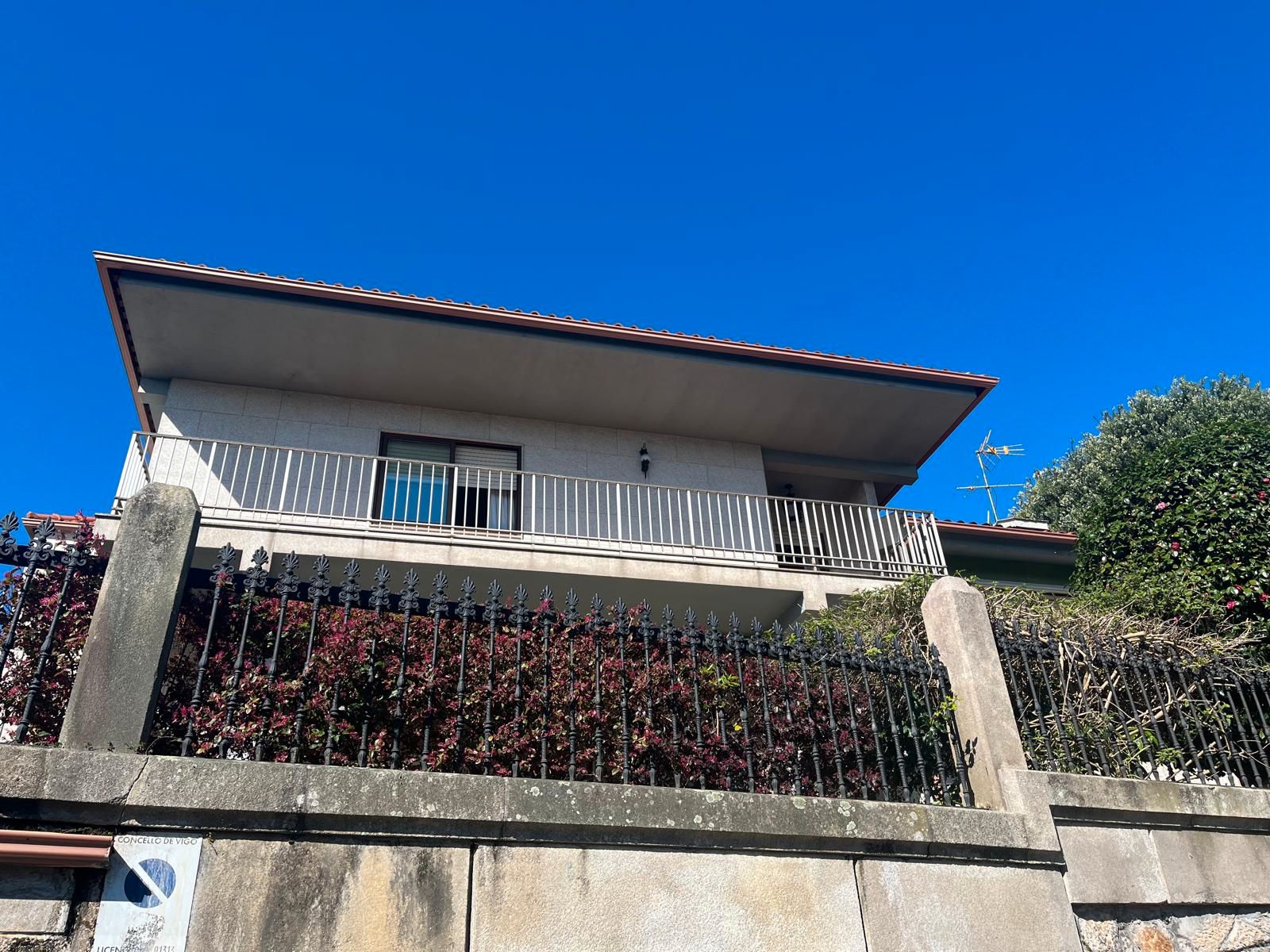 Exterior view of House or chalet for sale in Vigo   with Heating, Private garden and Parquet flooring