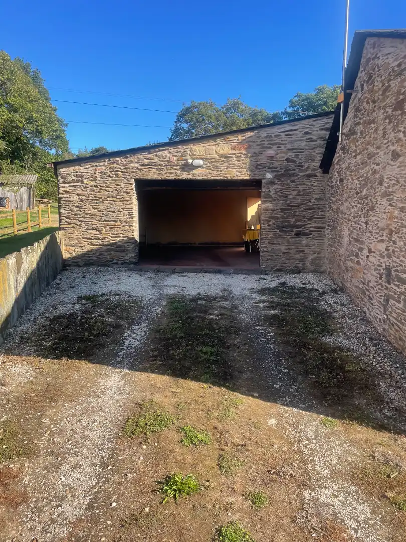 Parking of Houses for sale in Begonte  with Furnished