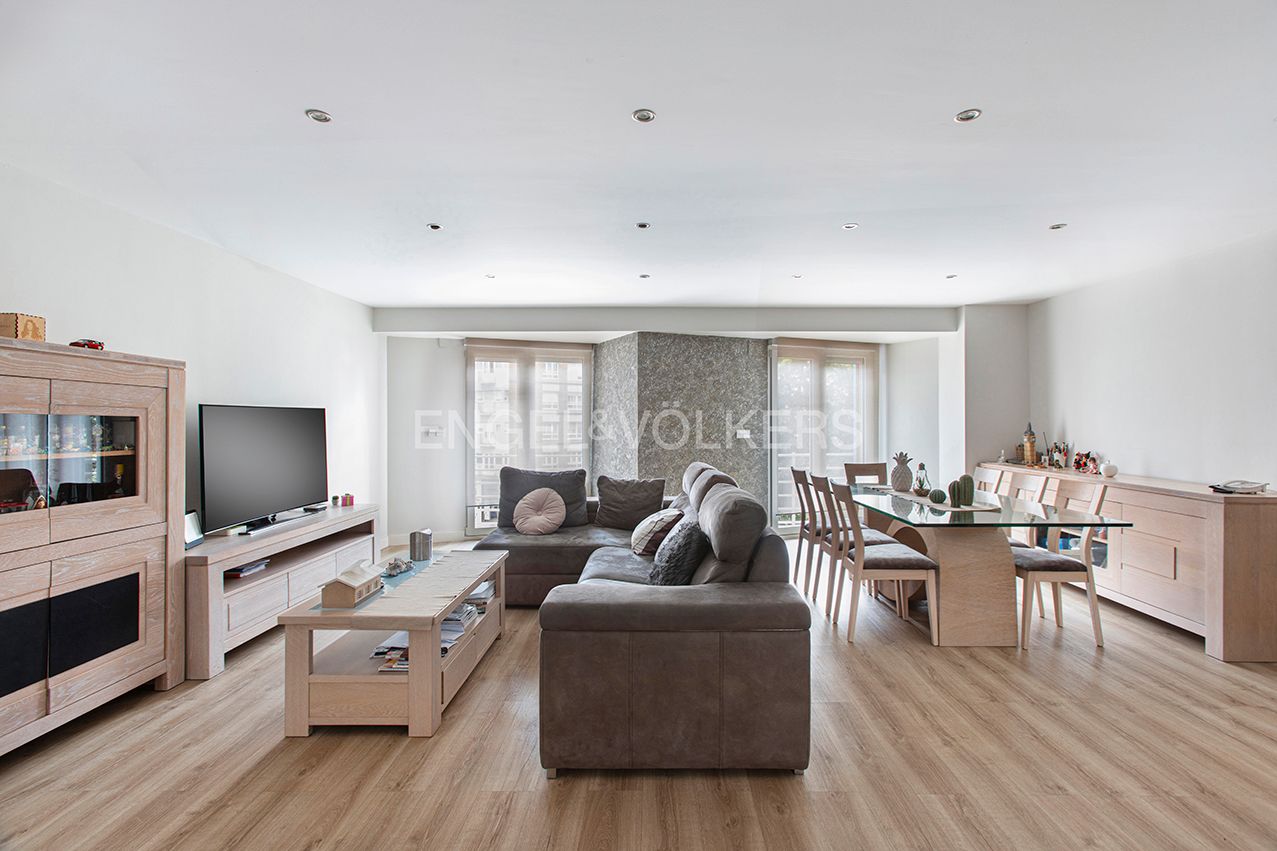 Sala d'estar de Apartament en venda en Gijón  amb Calefacció i Terrassa