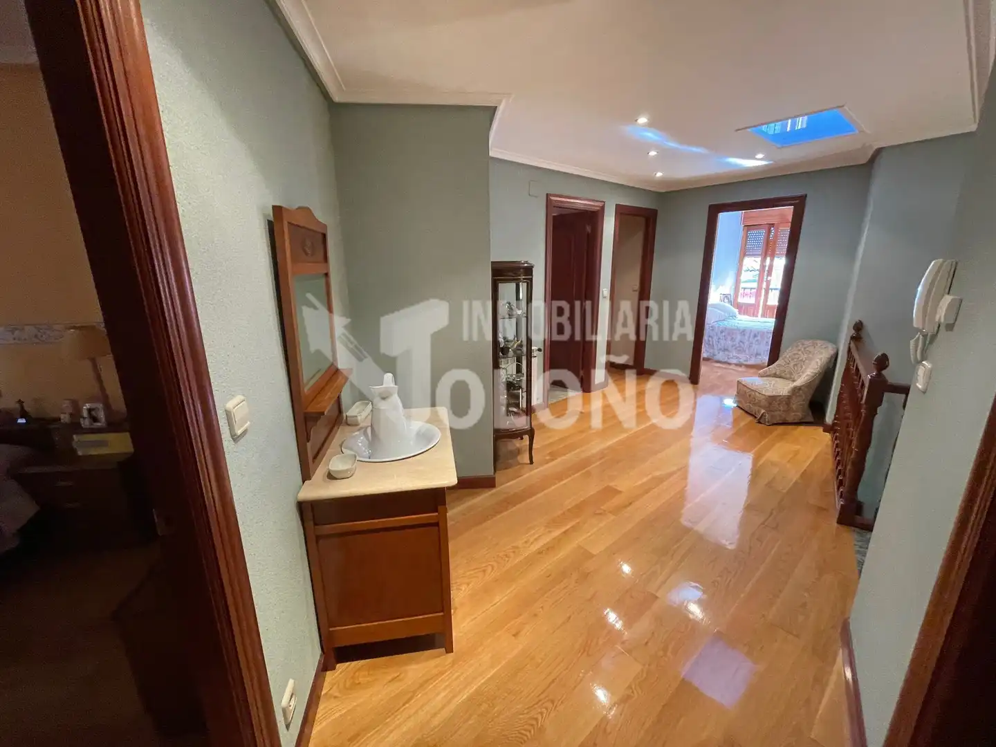 Casa adosada en venta en San Asensio con Calefacción, Parquet y Trastero