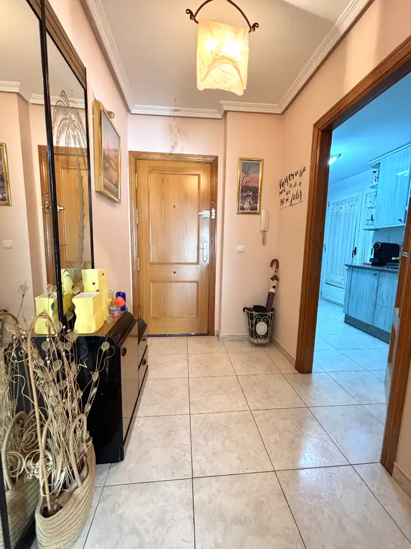 Piso con ascensor en venta en Avenida Donantes de Sangre 24, imagen 22
