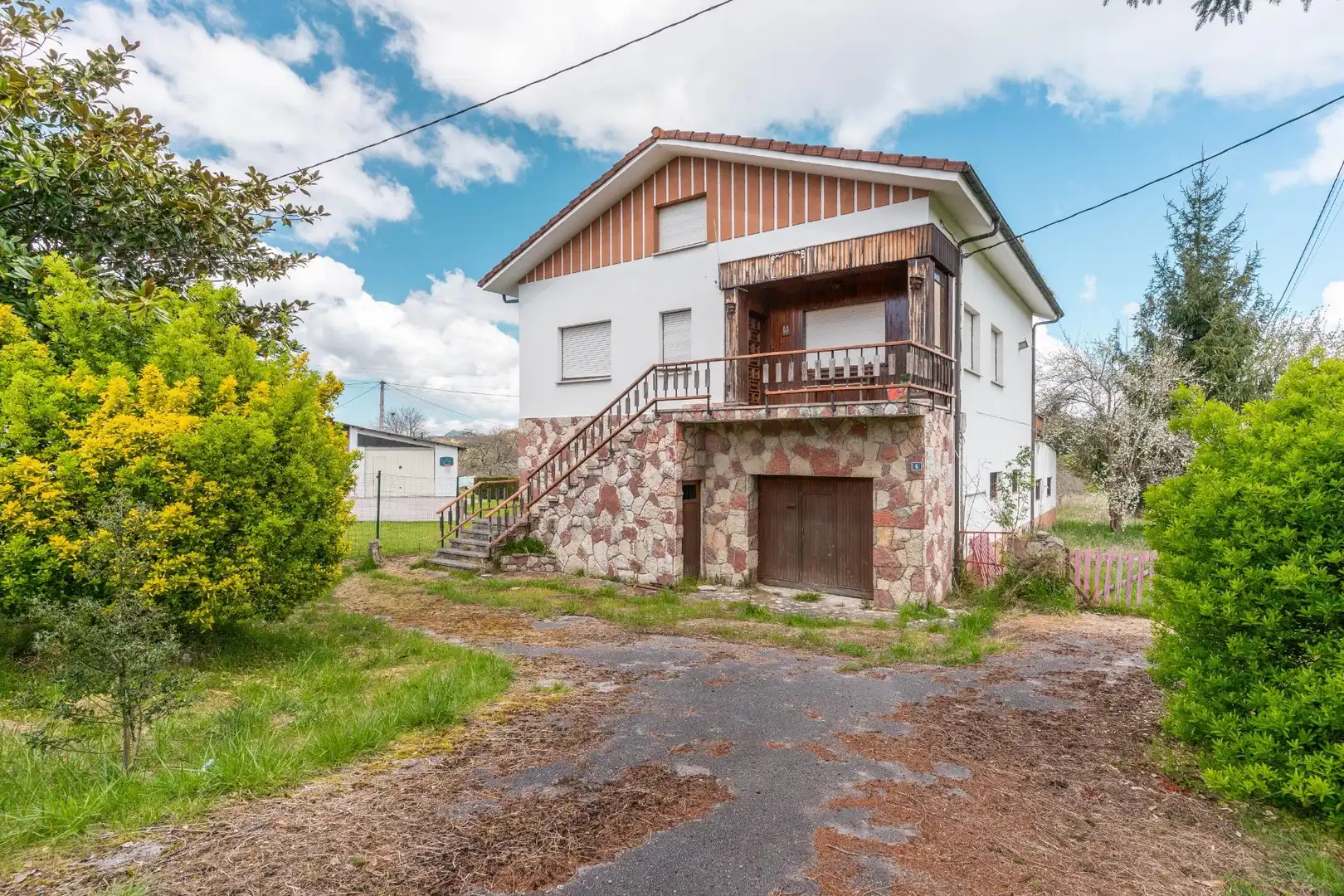Exterior view of Country homes for sale in Bimenes  with Terrace, Storage room and Furnished