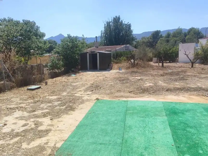Land for sale in Tibi