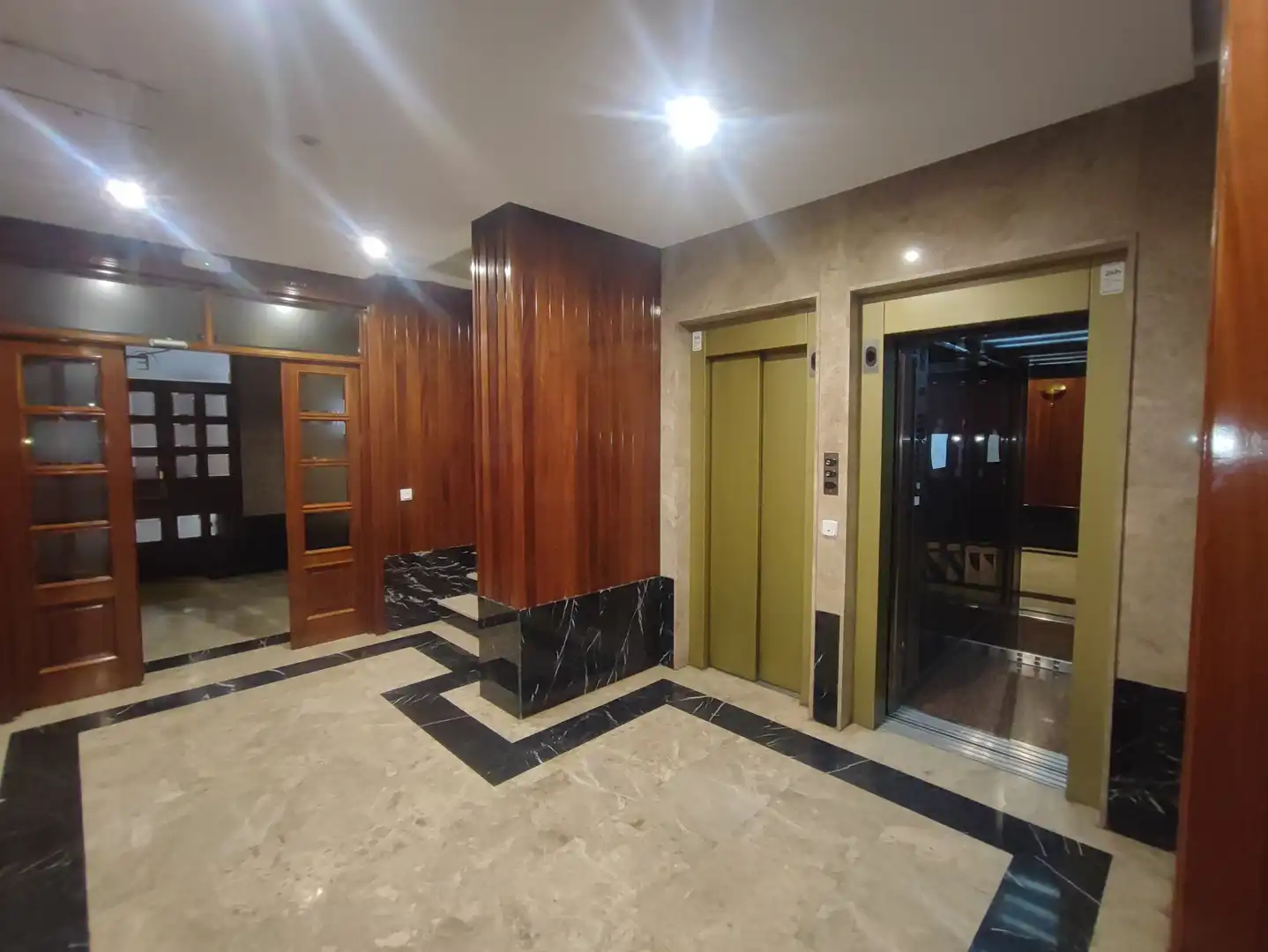 Piso en venta en Madrid con Calefacción, Terraza y Horno
