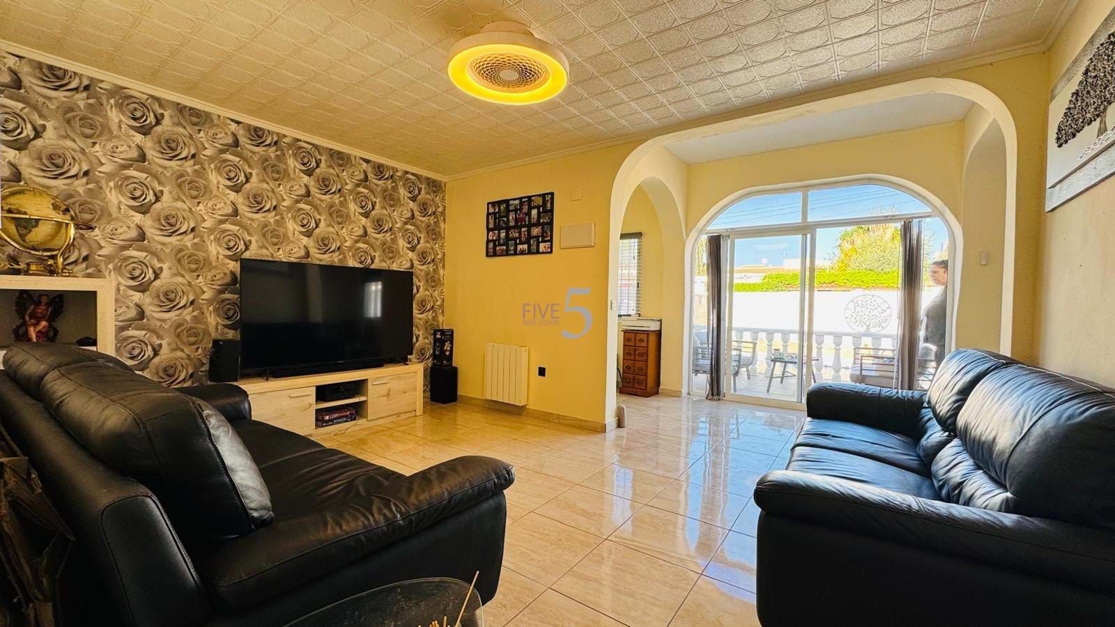 Living room of House or chalet for sale in Torrevieja  with Air Conditioner, Heating and Terrace