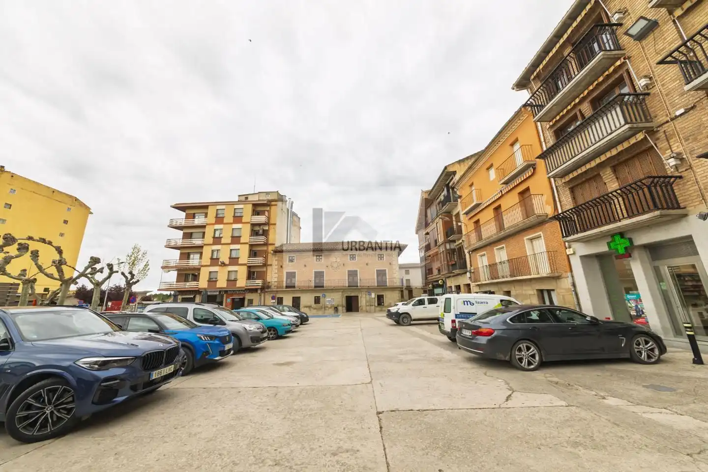 Aparcament de Pis en venda en Los Arcos amb Calefacció, Parquet i Balcó
