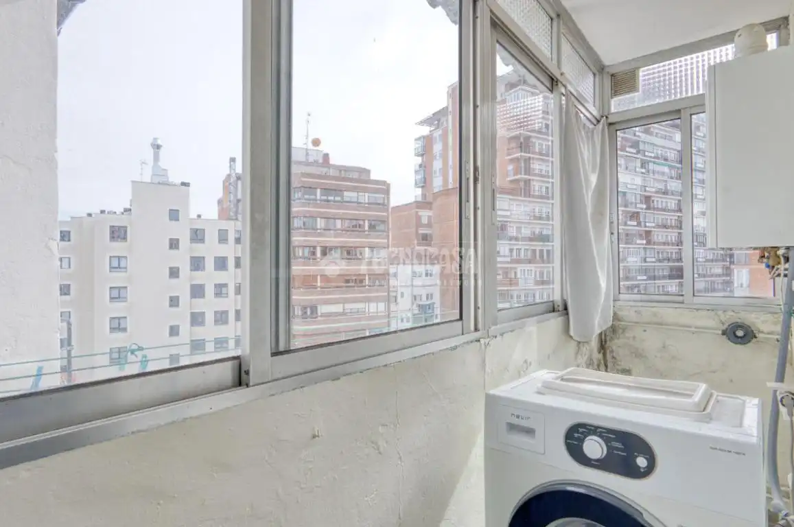 Vista exterior de Piso en venta en Valladolid con Calefacción y Parquet