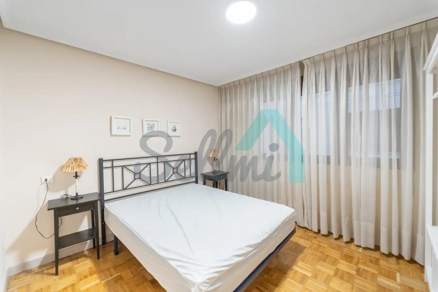 Schlafzimmer von Wohnung zur Miete in Parres mit Heizung, Parkett und Terrasse