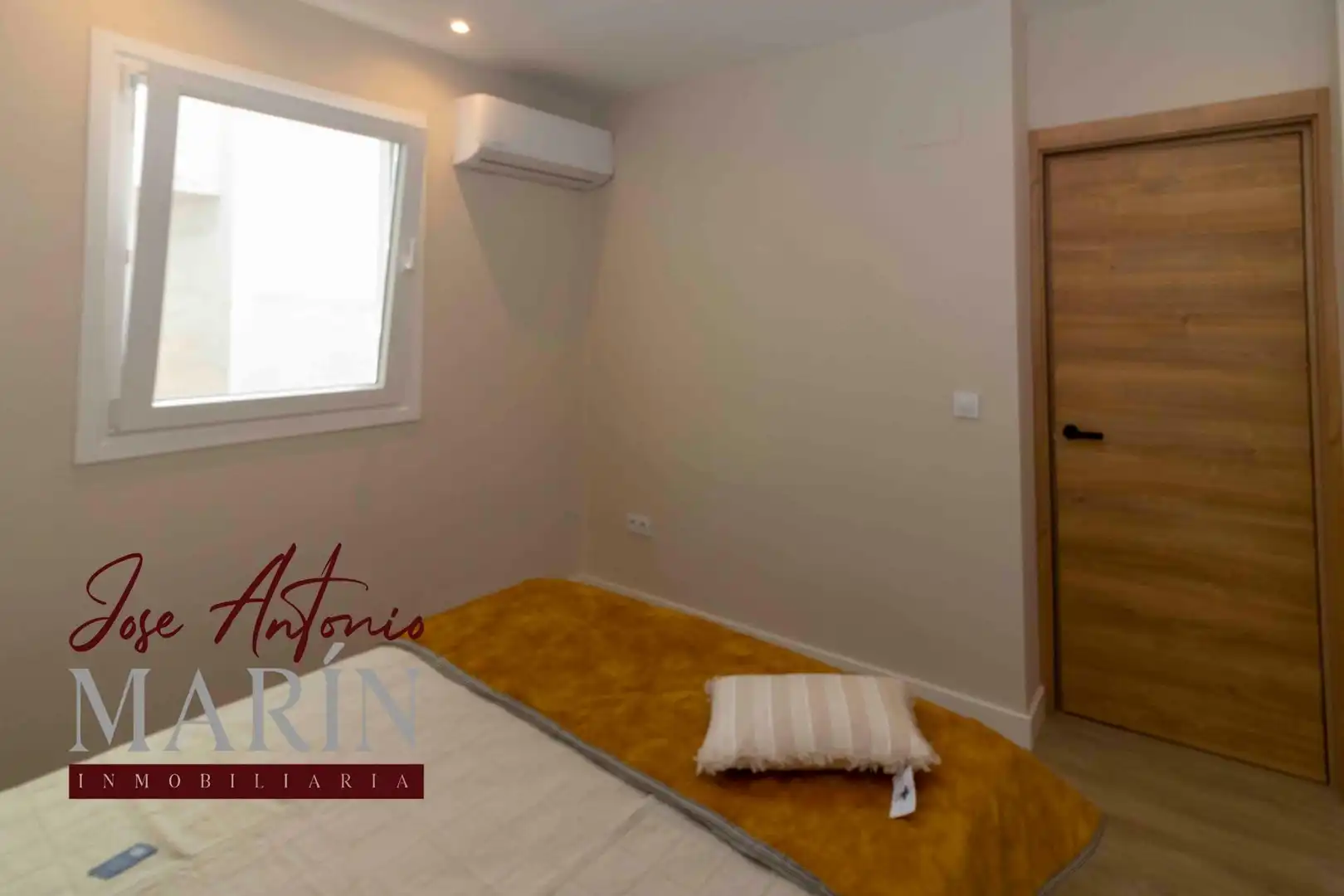 Dormitori de Apartament en venda en Badajoz amb Aire condicionat