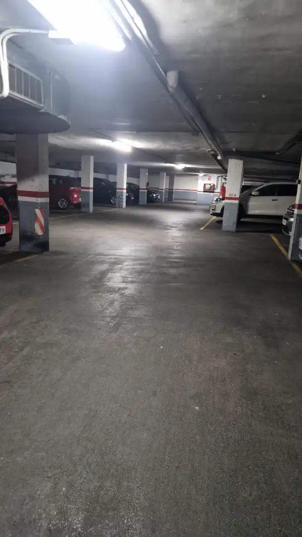 Aparcament de Garatge en venda en Sant Boi de Llobregat